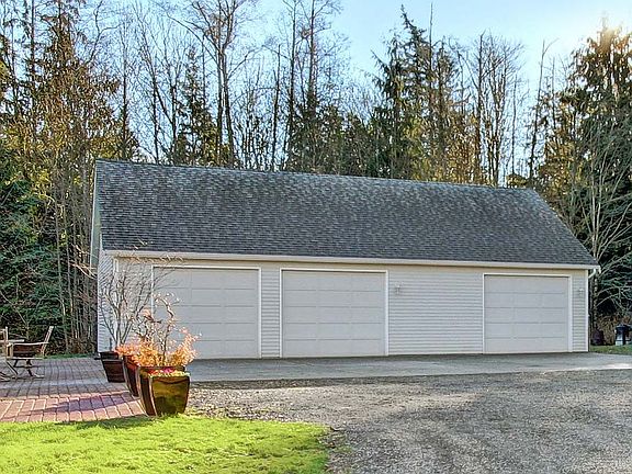 3rd image of 1408 99th Ave SE