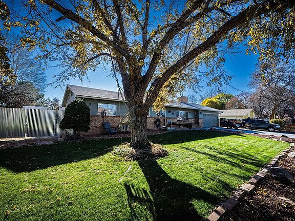 2nd image of 3093 Cedar Dr