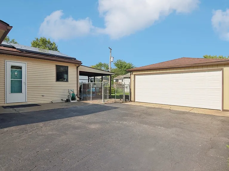 19617 Sycamore St — Photo 21