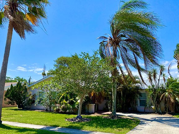 2nd image of 1559 White Cap Way