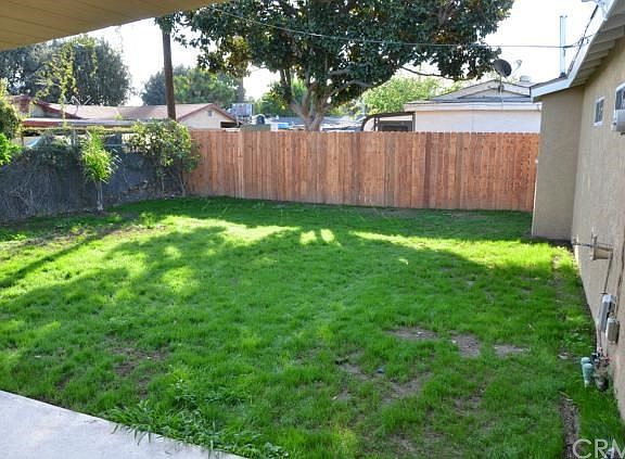 3rd image of 11205 Springwood St