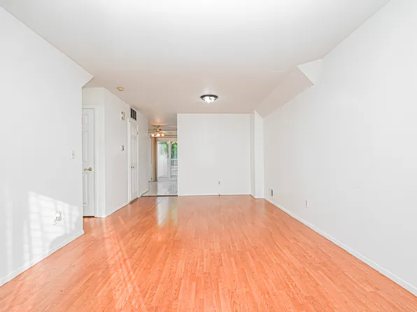 30 Westport Lane image 4 of 29