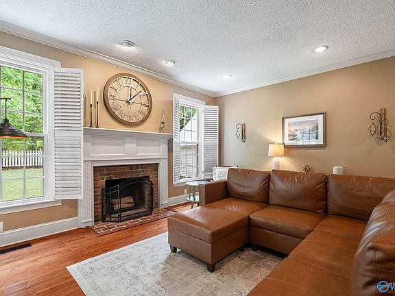 5th image of 111 Tanglewood Dr