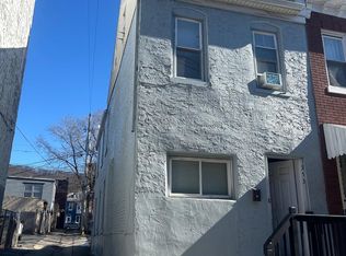 353 Moss St, Reading, PA 19604