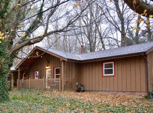 7048 Pinehill Rd, Concord Township, OH 44077