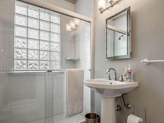 Upstairs hall bath