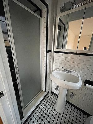 5th image of 65-65 Booth St #4D
