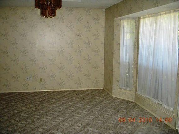 5th image of 814 Nafus St