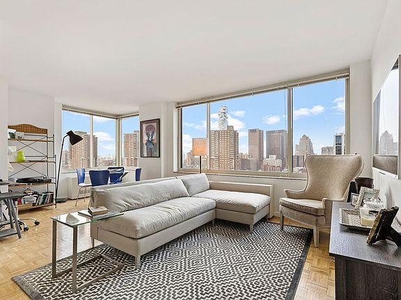 4th image of 400 Chambers St APT 27B