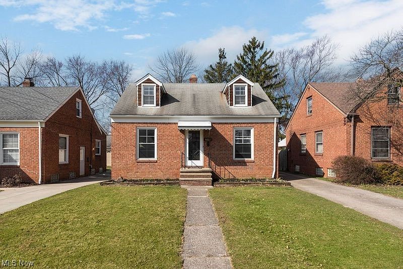 1st image of 4652 W 157th St