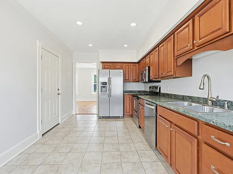 106 Dean Ave #1 — Photo 8