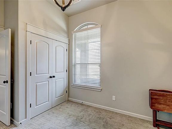 4th image of 208 SW 168th Ter