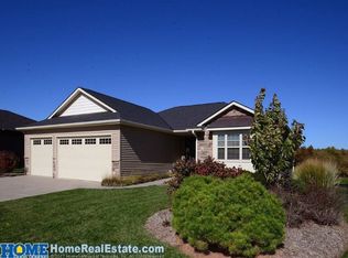 7220 Hidden Valley Dr, Lincoln, NE 68526
