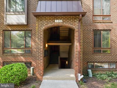 130 Roberts Ln APT 201, Alexandria, VA, 22314