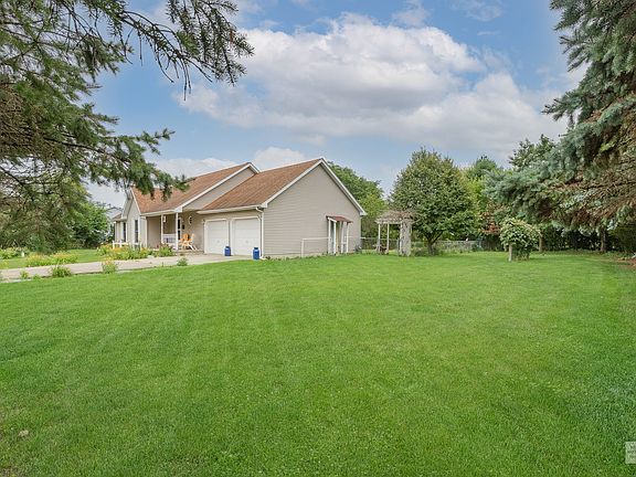 Large yard spaces and mature trees make for excellent privacy.