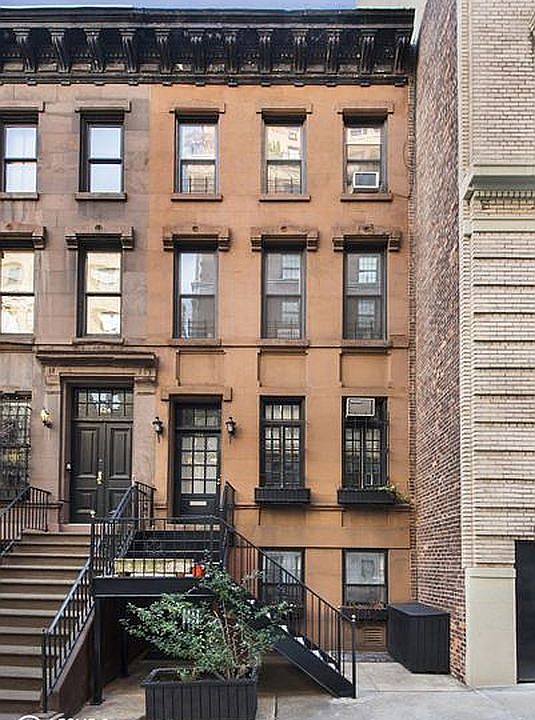 1st image of 122 E 93rd St