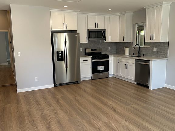 2nd image of 8059 Shadyglade Ave