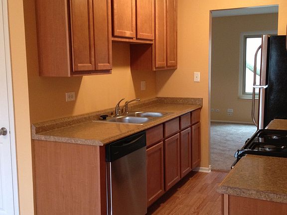 5th image of 790 Overland Ct