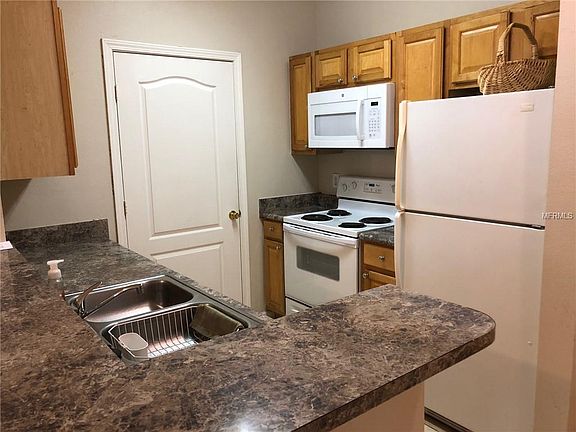 4th image of 18080 Villa Creek Dr