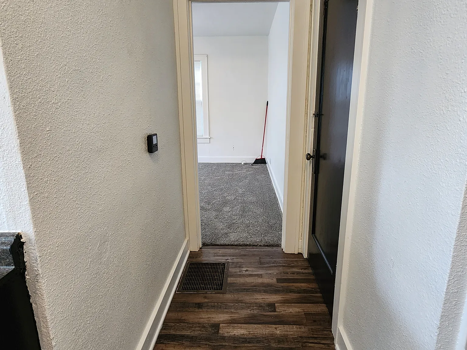 1 bed, 650 sqft, $460 — Photo 4