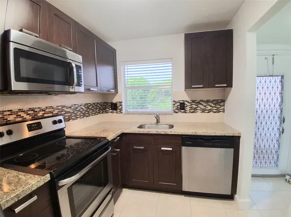 9460 Sunrise Lakes Blvd APT 309, Fort Lauderdale, FL 33322