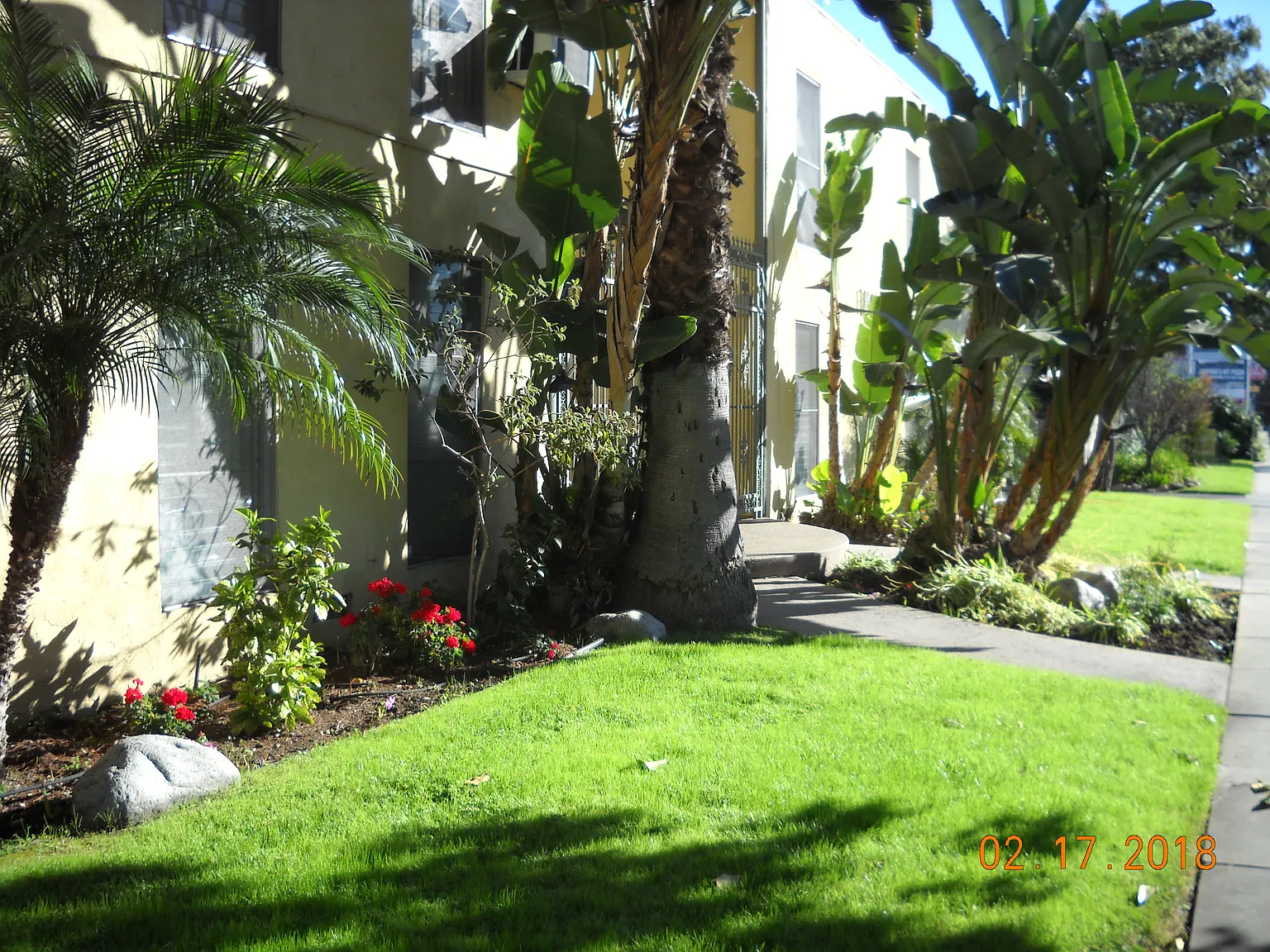 Burbank Blvd — Photo 2
