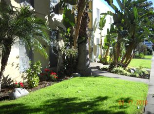 18555 Burbank Blvd #0, Tarzana, CA 91356