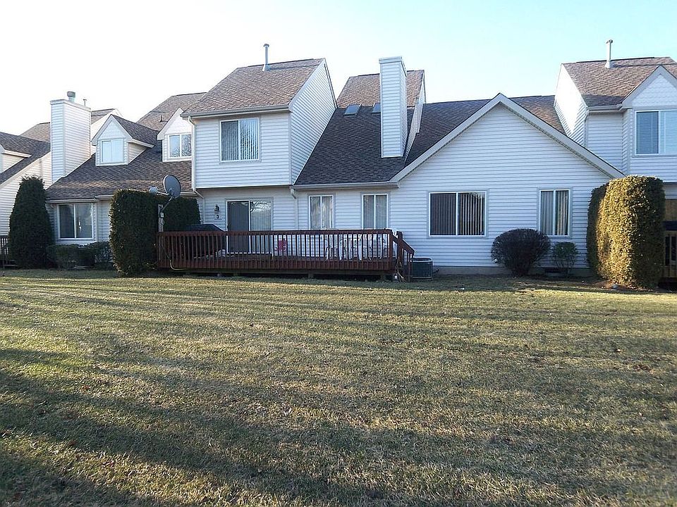 2nd image of 3 Franklin Ct