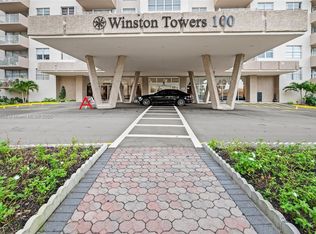 250 174th St APT 318, Sunny Isles Beach, FL 33160
