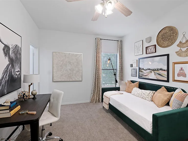 13011-102 Englemann Ln — Photo 10