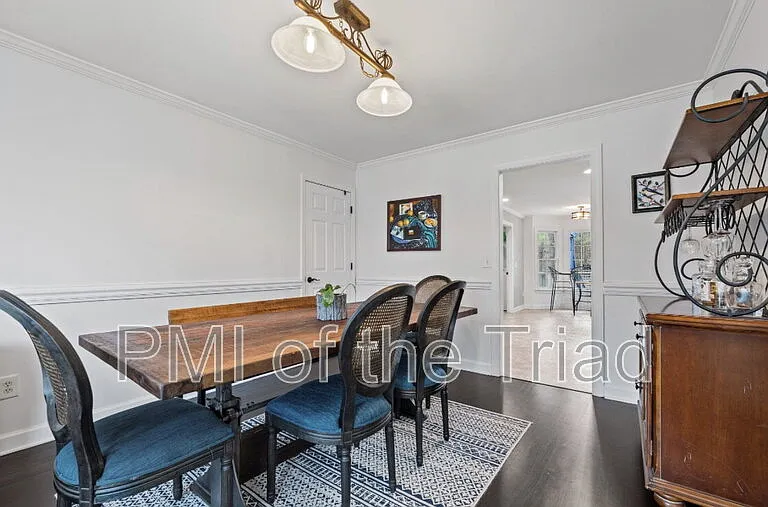 2766 Briaroak Dr — Photo 5
