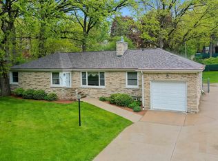 241 Greene Ave, Green Bay, WI 54301