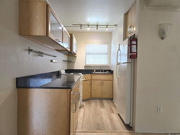 5th image of 1855 Brightside Dr APT G4