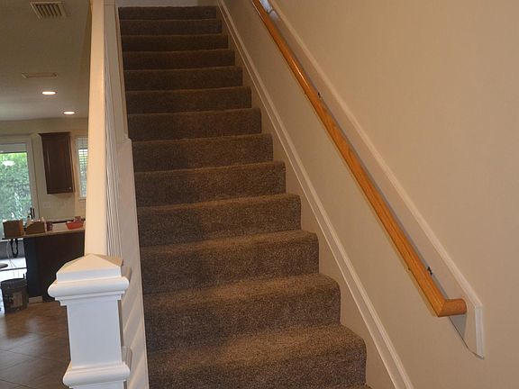 5th image of 321 Volterra Pl