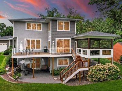 400 E Horseshoe Dr, Shoreview, MN, 55126