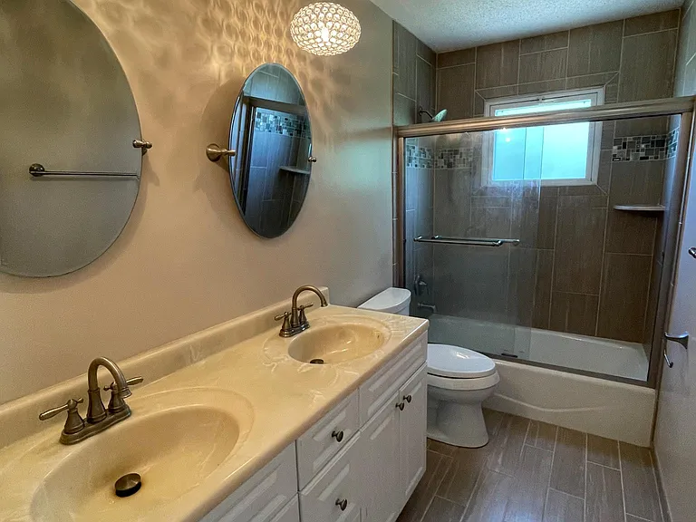 15579 Country Ridge Dr — Photo 11