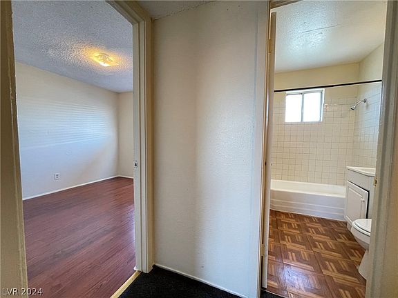 5th image of 2828 Marlin Ave
