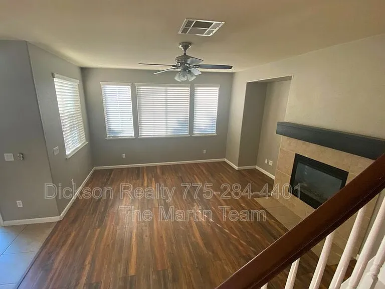 6959 Krug Ct — Photo 2