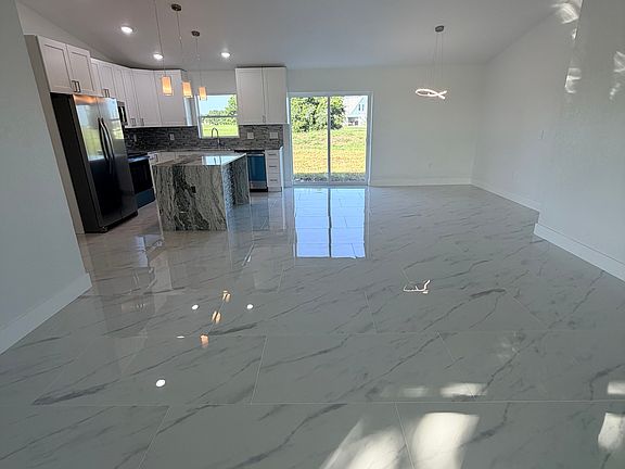 3rd image of 7016 Golf Club Dr