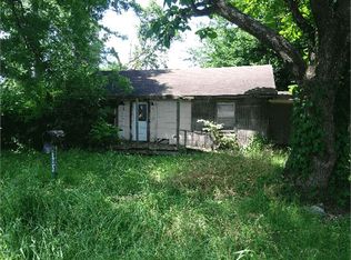 421 SW 2nd St, England, AR 72046