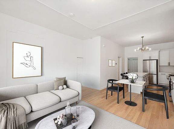 2nd image of 1041 S Oakley Blvd #1