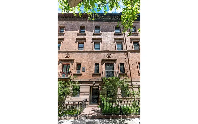 Rented by Douglas Elliman | media 6