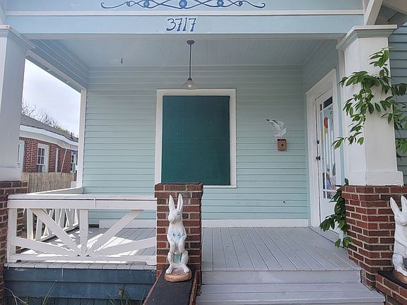 2nd image of 3717 Avenue S 1/2