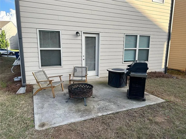 126 Auburn Crossing Dr — Photo 41