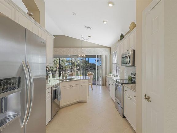 3rd image of 23031 Rosedale Dr APT 202