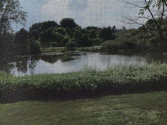 3rd image of 3961 Willow View Dr