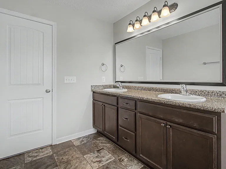 16 Cassels Ct — Photo 29