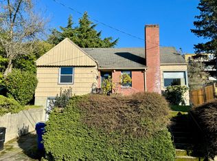 2866 12th Ave W, Seattle, WA 98119