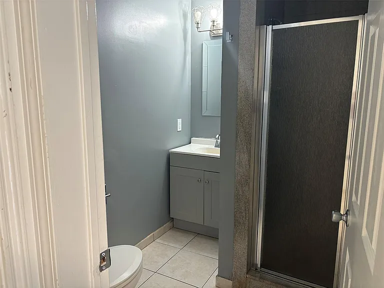 18385 Ten Oaks Ct — Photo 9