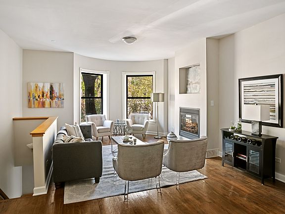 2nd image of 4229 N Kenmore Ave APT 1N